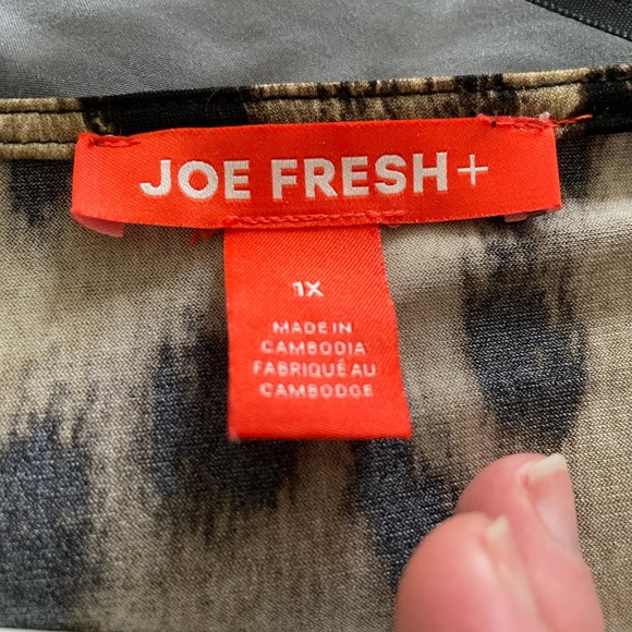 Sleeveless Joe Fresh wrap top, leopard animal print, 1X, EUC - Picture 4 of 4